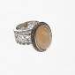 17. Ring, 18kt gold, diamonds, moonstone 